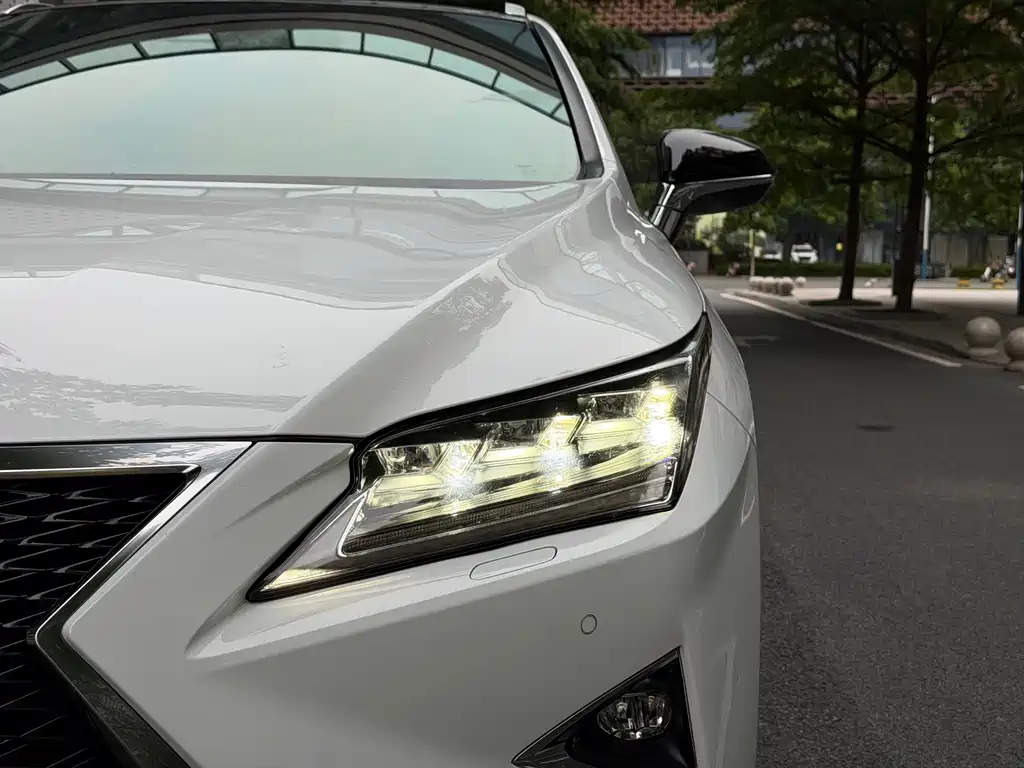 Lexus RX 300 4 WD F SPORT CN-V