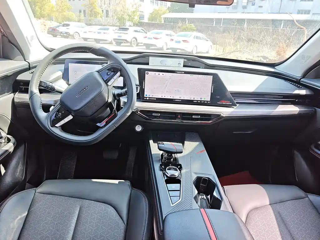 Changan Oshan Z6 Blue Whale 1.5 T DCT Smart Enjoyment