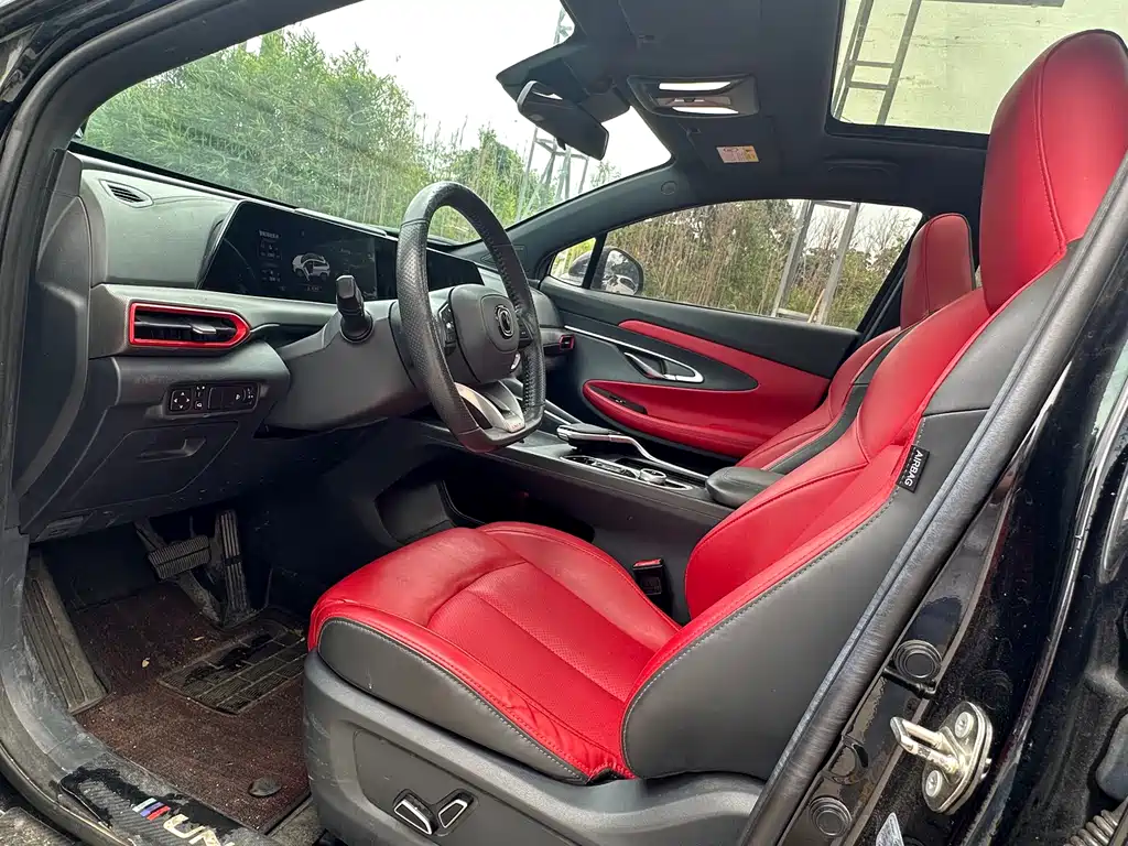 Changan UNI-T 1.5 T Distinguished