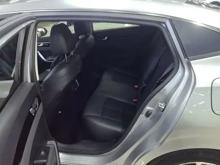 Dongfeng Yixuan 230 T Auto Cool Track