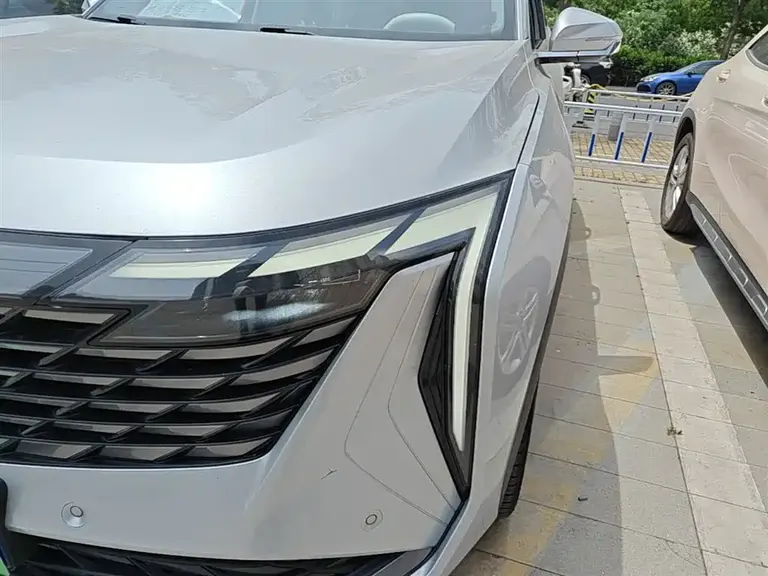 Geely Boyue L 2.0 TD DCT Distinguished