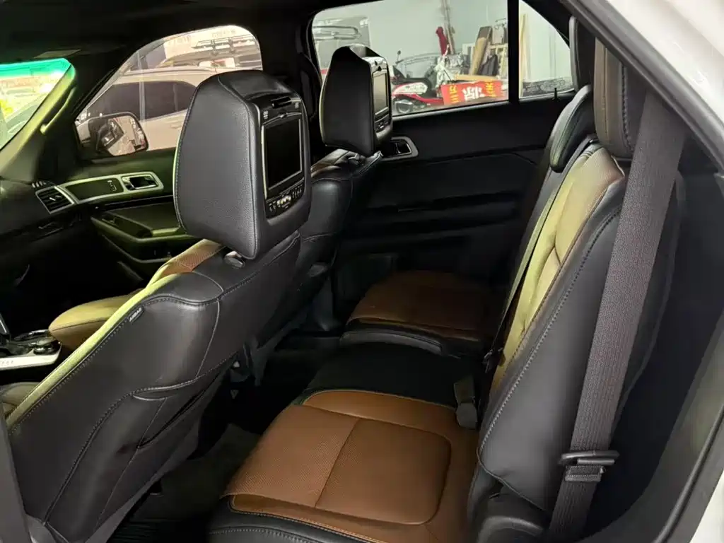 Explorer (Import) 3.5 L Premium