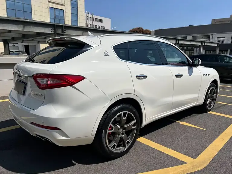 Maserati Levante 3.0 T Standard