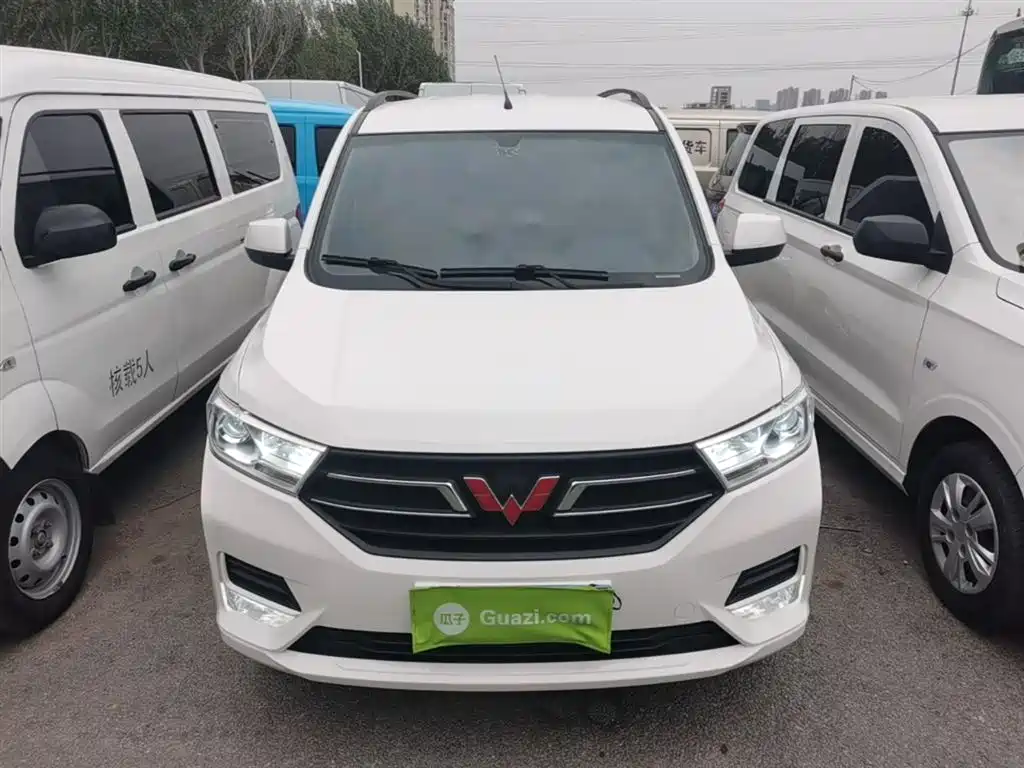 Wuling Hongguang Facelift 1.5 L S Comfort Electric Assist LAR