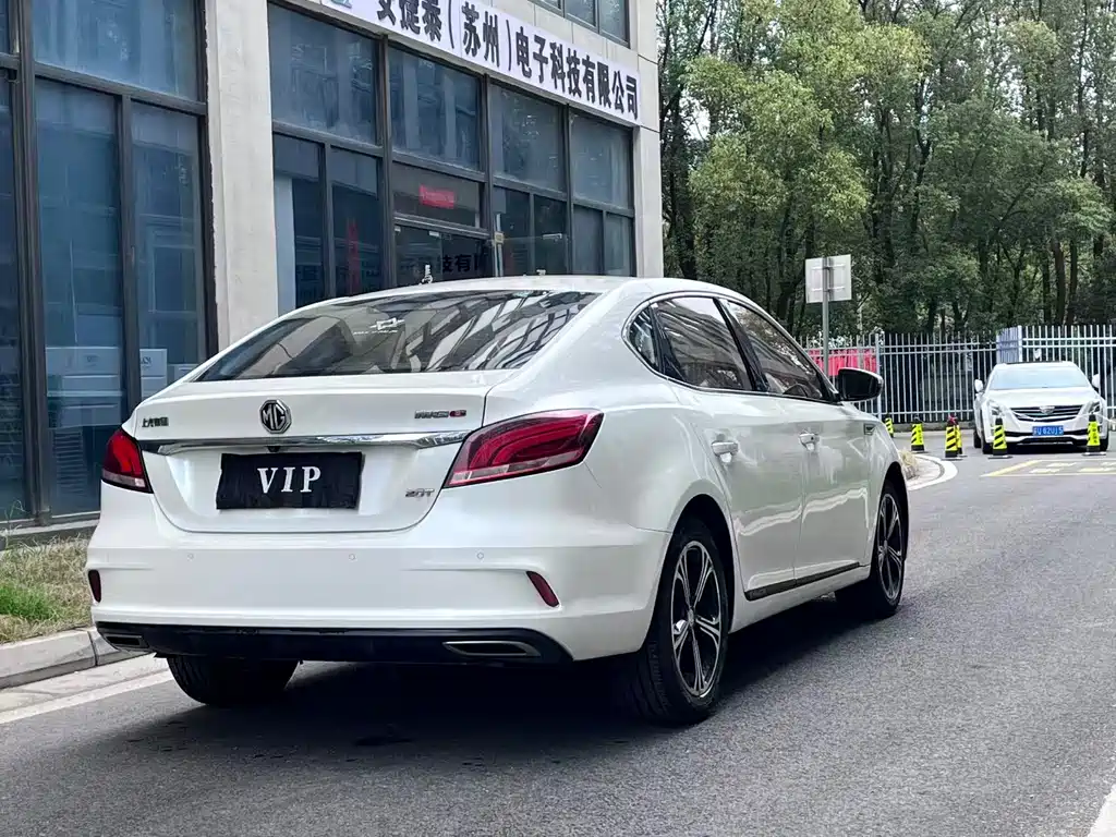 MG6 20 T Auto Sport