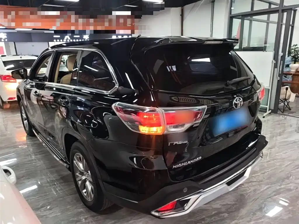 Highlander 2.0 T 4 WD Elite 7-seat