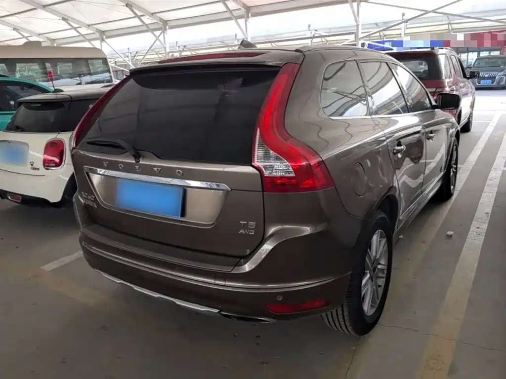 Volvo XC60 T5 Smart Vision
