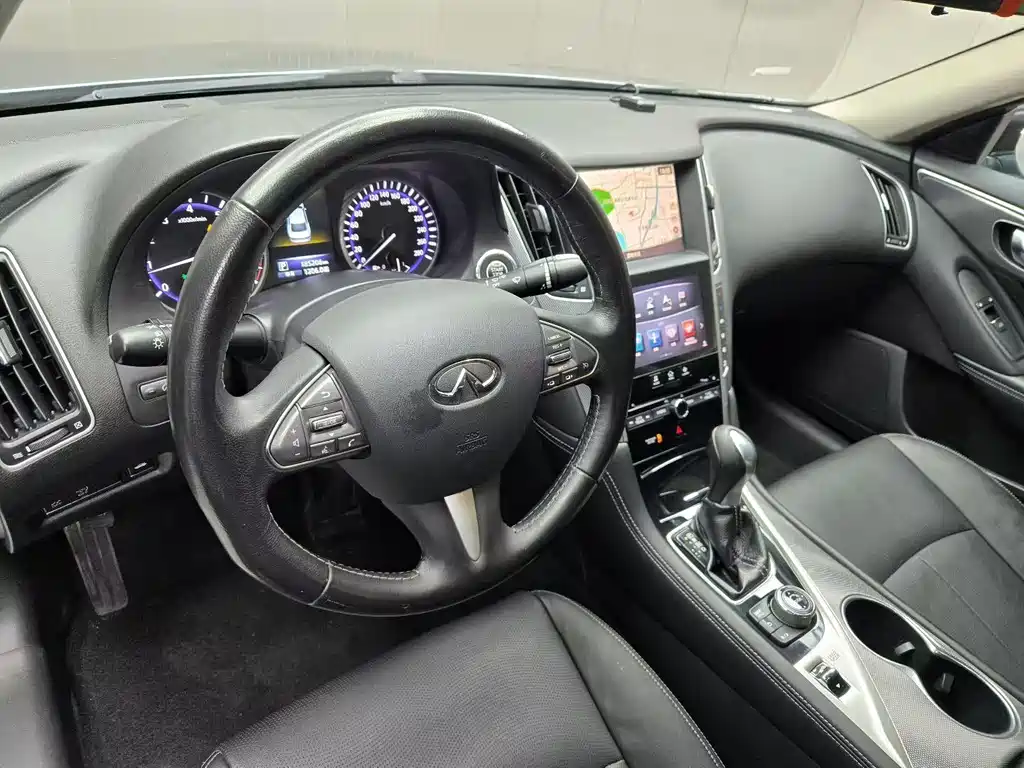 Infiniti Q50 L 2.0 T Joy