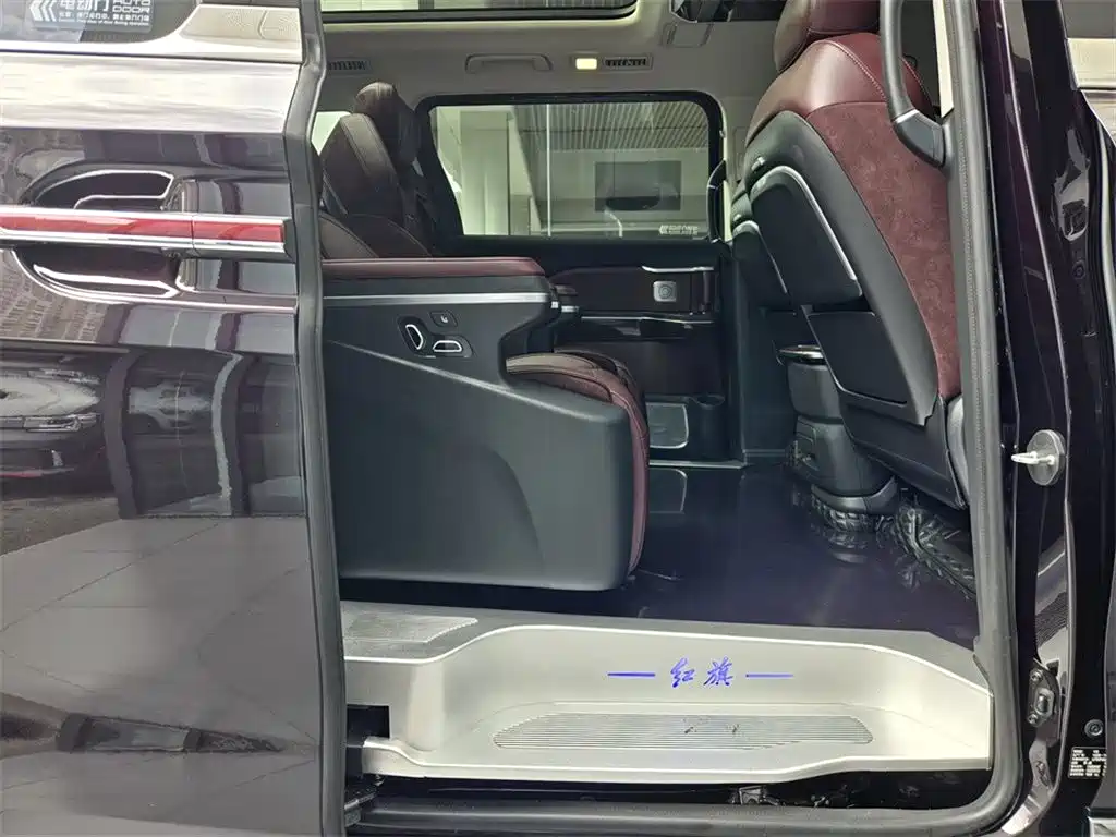 Hongqi HQ9 2.0 T Connected Flagship Enjoyment