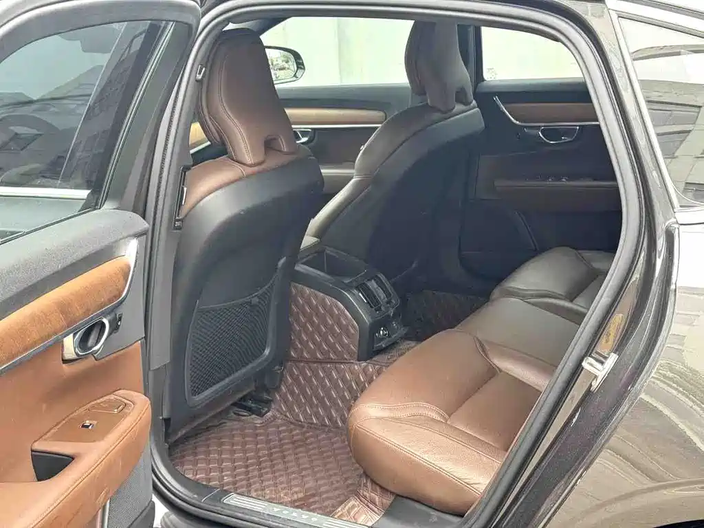 Volvo S90 B5 Smart Ease Luxury