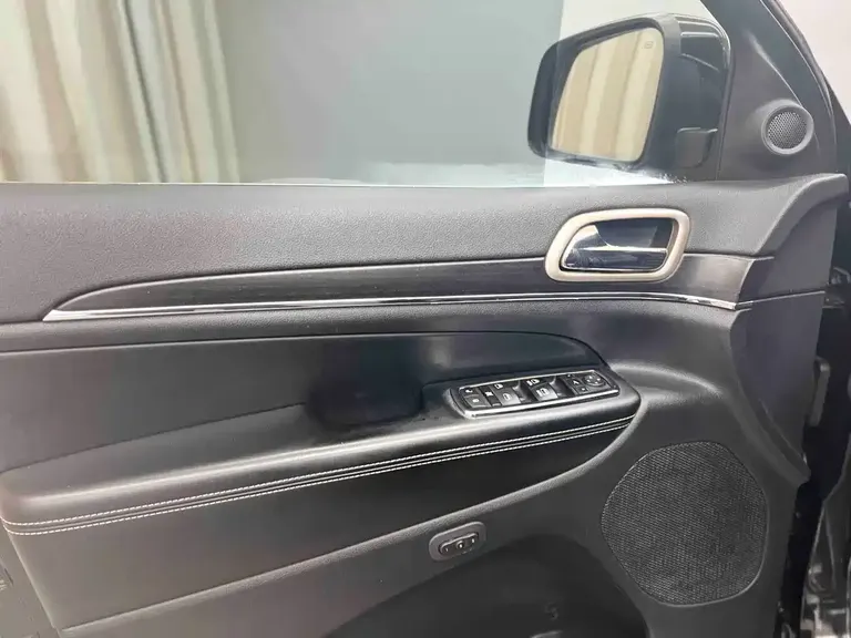 Jeep Grand Cherokee (Import) 3.0 L Comfort Enjoyment Navigation
