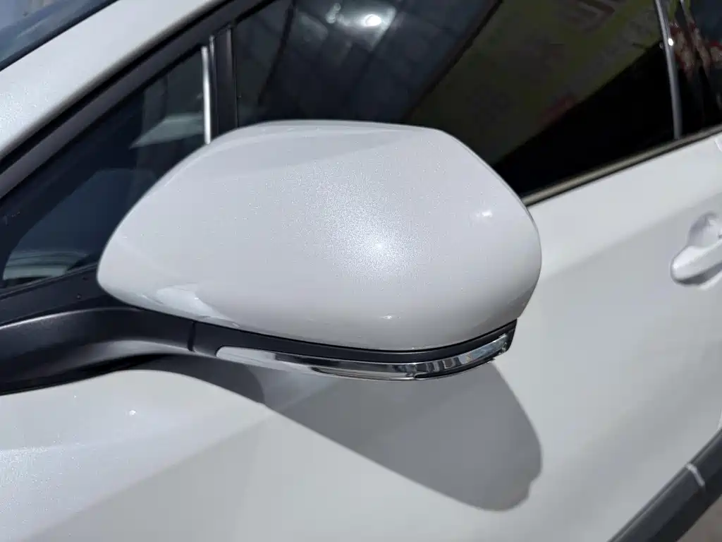 Toyota C-HR 2.0 L Luxury