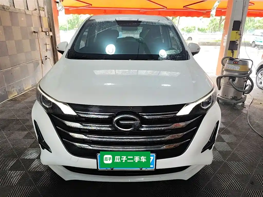 GAC Trumpchi M6 270 T DCT Luxury (7-seat)