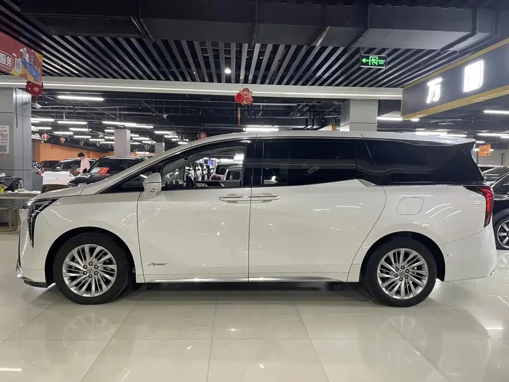 Century 2.0 T 6-seat Heritage