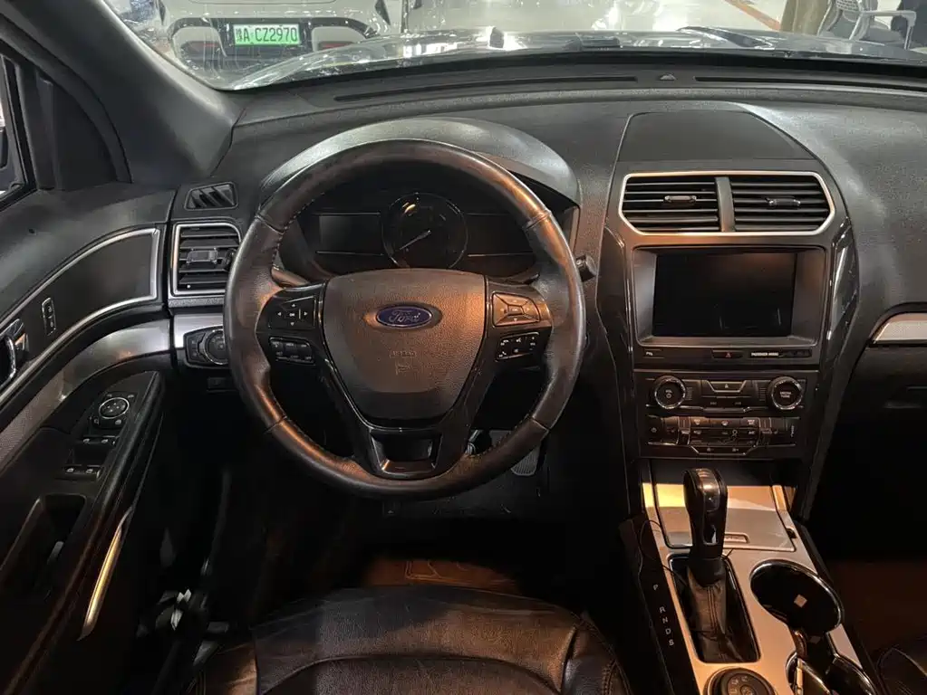 Explorer (Import) 2.3 T Style