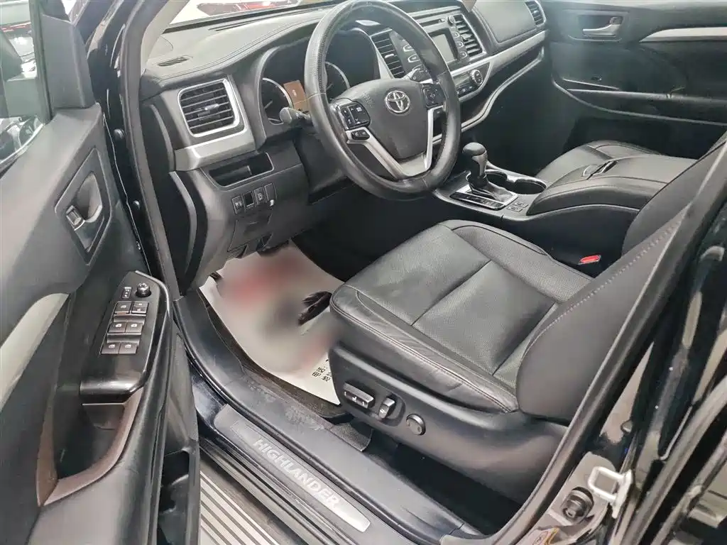Highlander 2.0 T 4 WD Luxury 7-seat