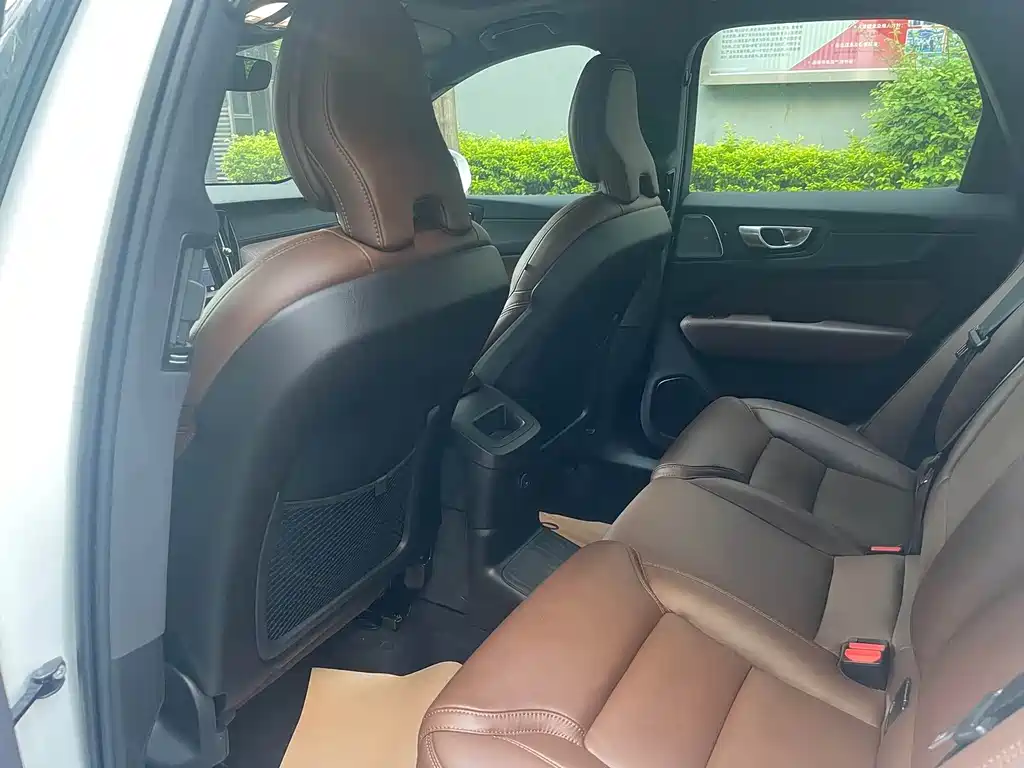 Volvo XC60 PHEV PHEV Hybrid Long Range 4 WD Smart Grace Luxury
