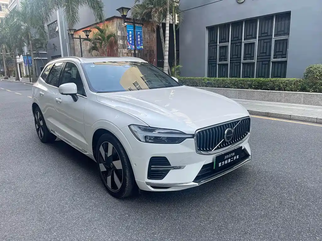 Volvo XC60 PHEV PHEV Hybrid Long Range 4 WD Smart Grace Luxury