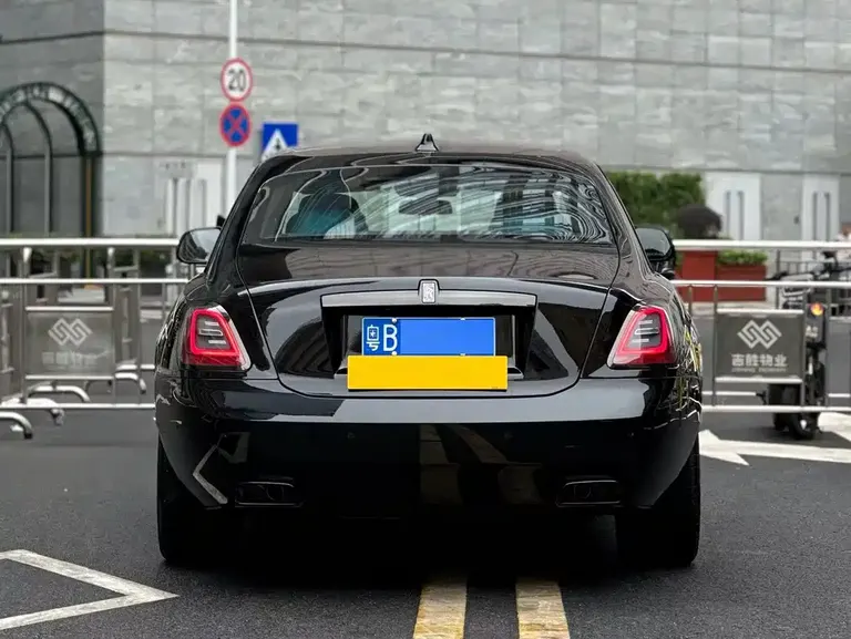 Rolls-Royce Ghost 6.7 T Black Badge