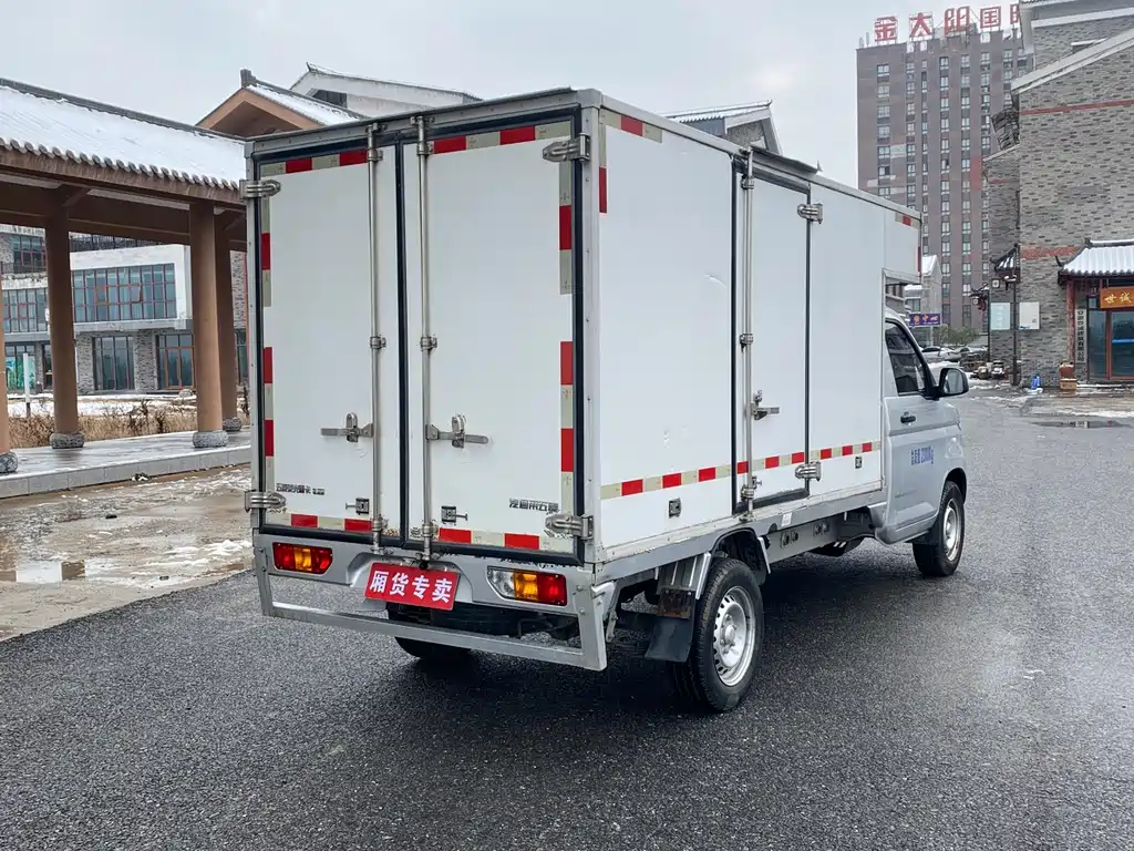 Wuling Rongguang New Truck 五菱荣光新卡 2022款 1.5 L标准型加长单排LAR