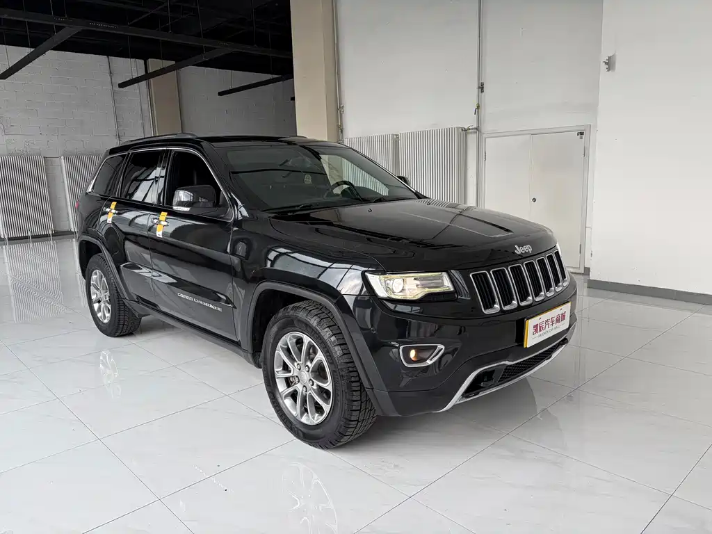 Grand Cherokee (Import) 3.0 L Comfort Enjoyment Navigation