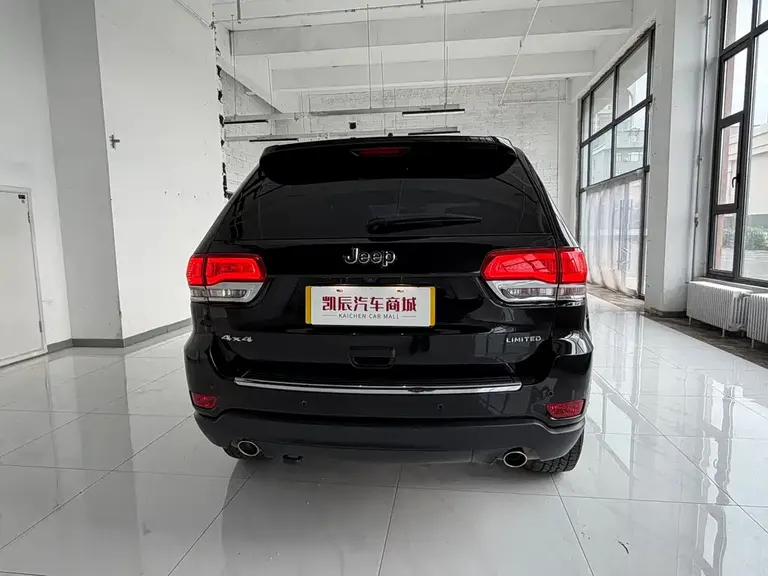 Jeep Grand Cherokee (Import) 3.0 L Comfort Enjoyment Navigation