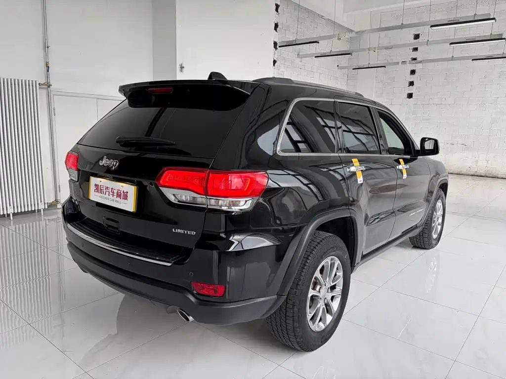 Grand Cherokee (Import) 3.0 L Comfort Enjoyment Navigation