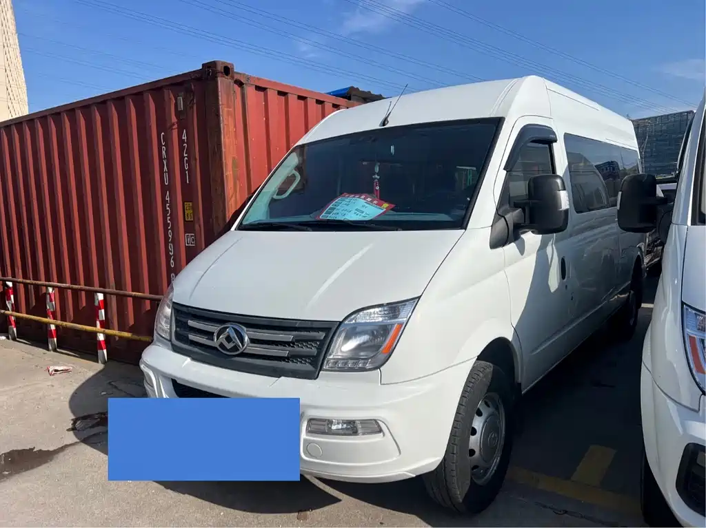 Xintu V80 新途V80 2021款 2.0 T PLUS 手动全能王长轴中顶6/7/8/9座
