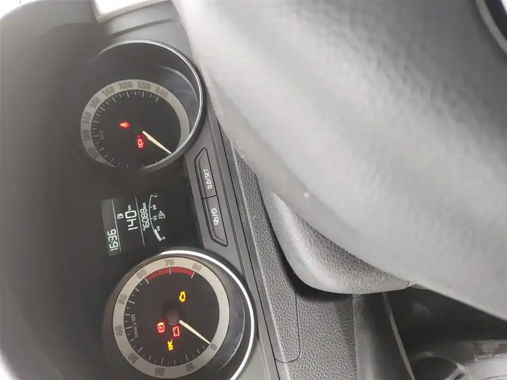 Rapid Spaceback 1.6 L Manual Comfort