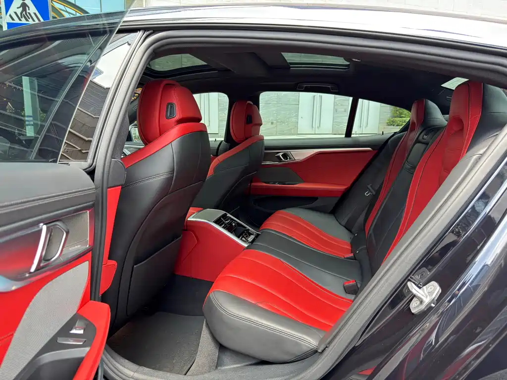 BMW 8 Series 840 i 4-door Coupe M Sport Package