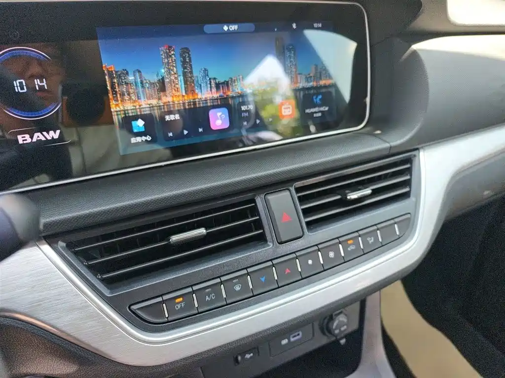 Ruisheng Ace M7 锐胜王牌M7 2025款 1.6 L 手动长轴舒适型 5座