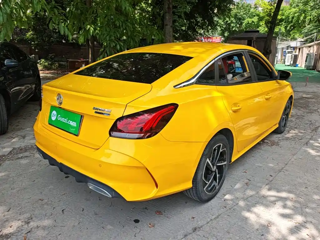 MG5 300 TGI DCT Youth Luxury Flagship