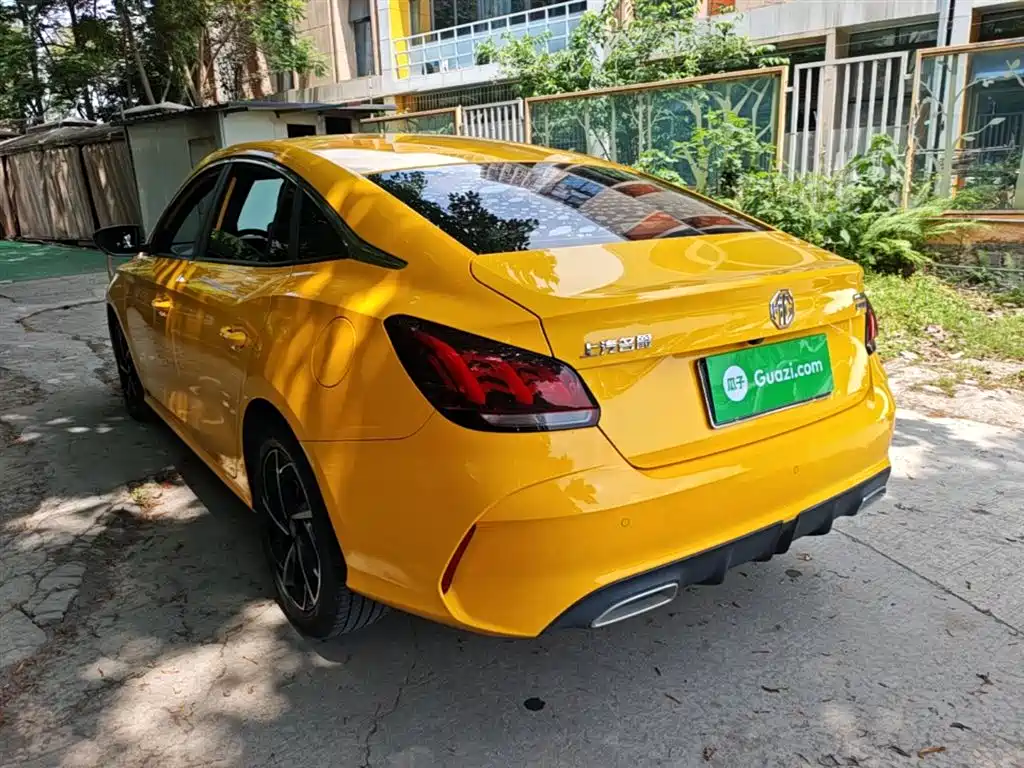 MG5 300 TGI DCT Youth Luxury Flagship