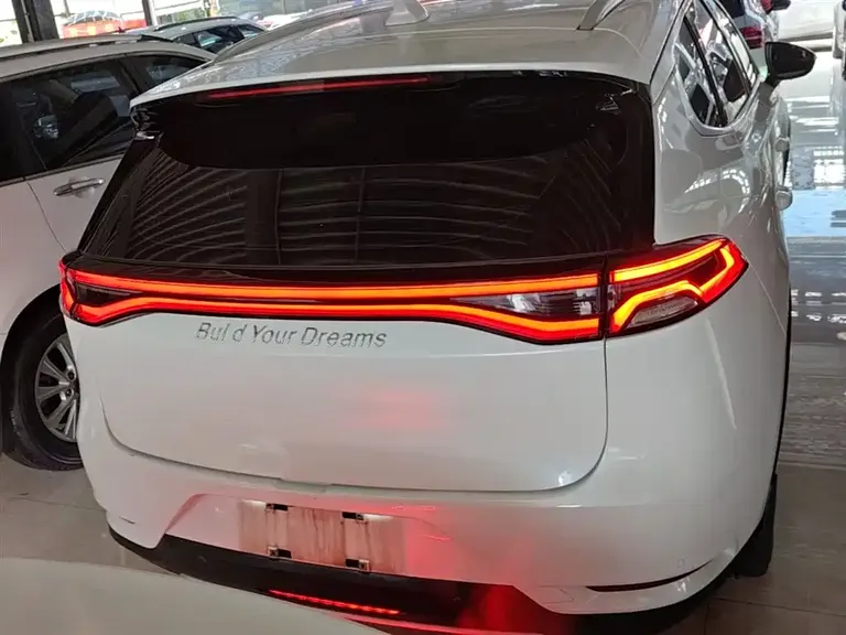BYD Tang 2.0 T Auto Connected Distinguished 7-seat CN-VI