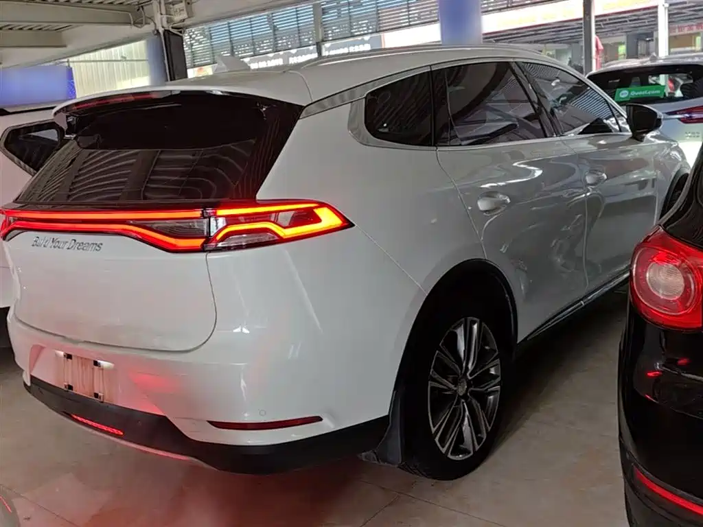 Tang 2.0 T Auto Connected Distinguished 7-seat CN-VI