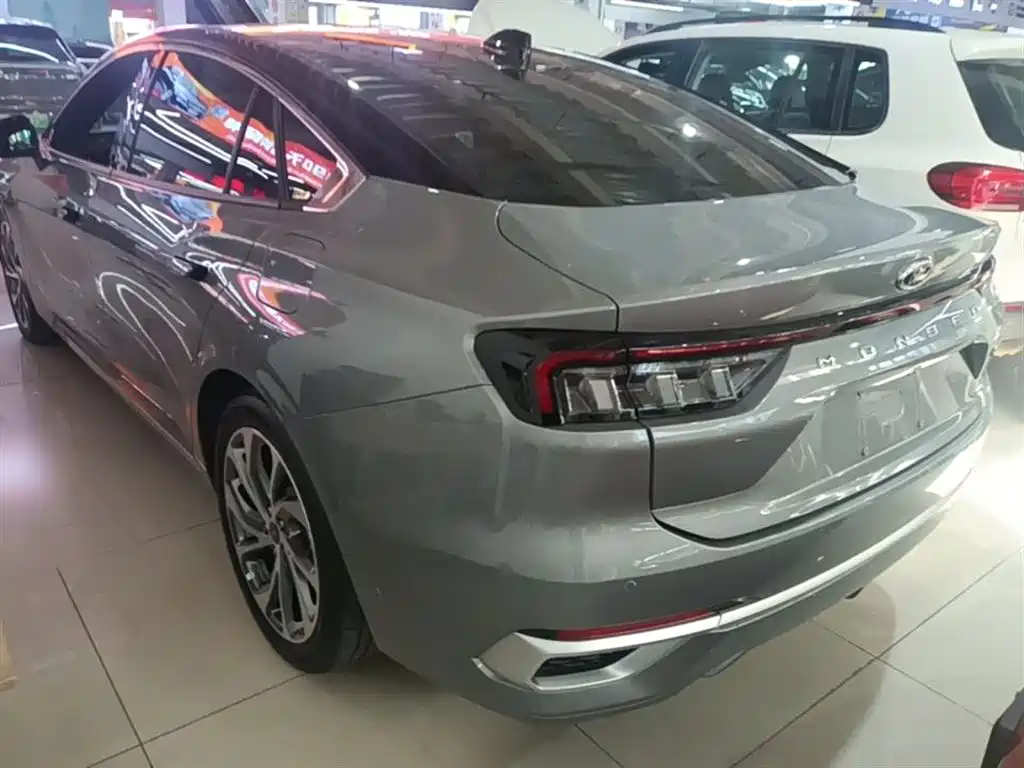 Mondeo 2.0 T EcoBoost Supreme