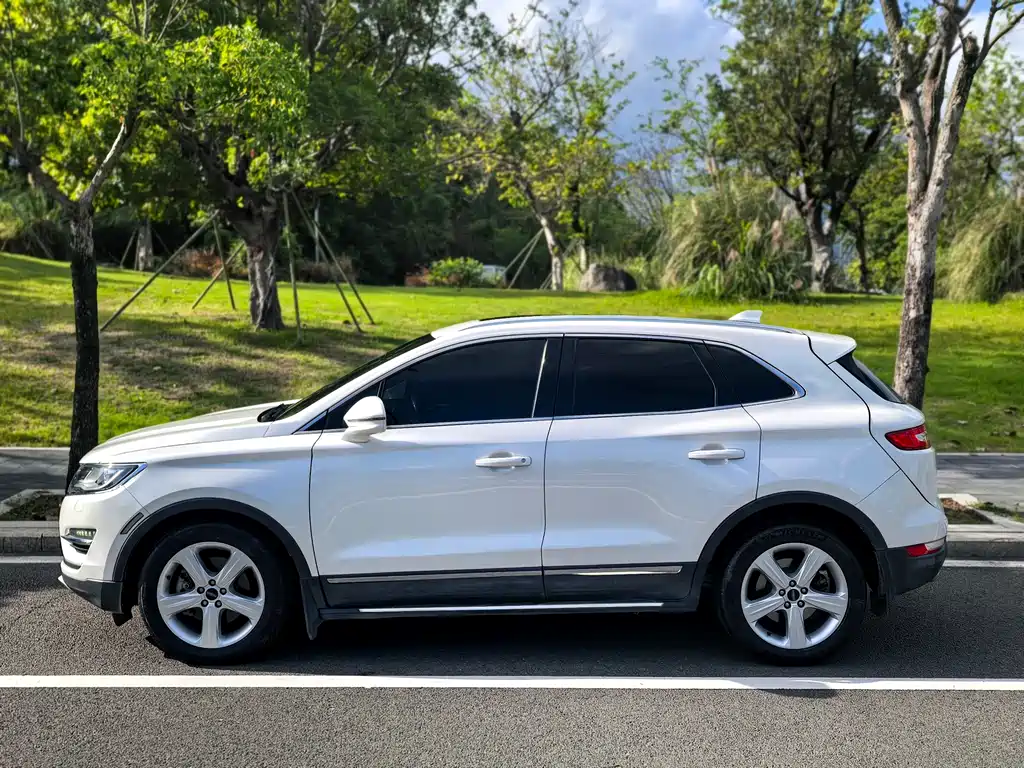 Lincoln MKC 2.0 T 2 WD Premium
