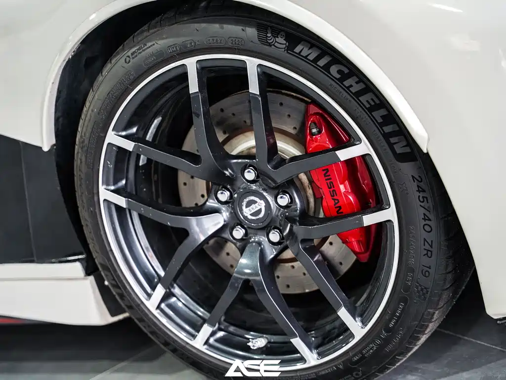 Nissan 370 Z 日产370 Z 2015款 3.7 L NISMO
