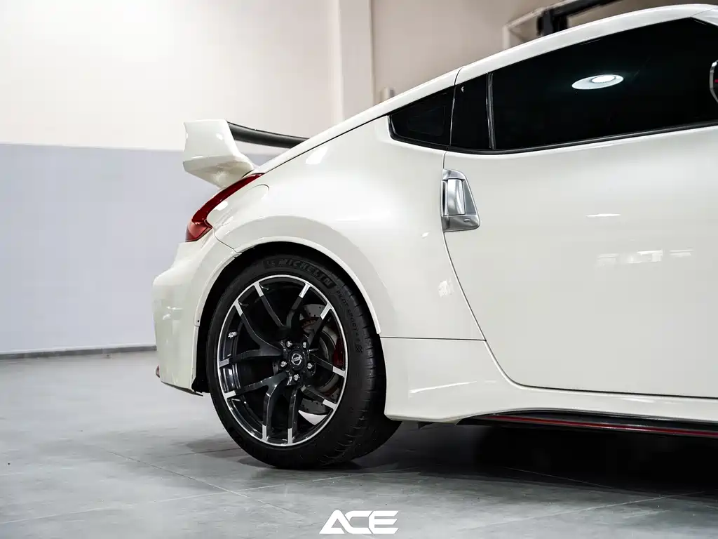 Nissan 370 Z 日产370 Z 2015款 3.7 L NISMO