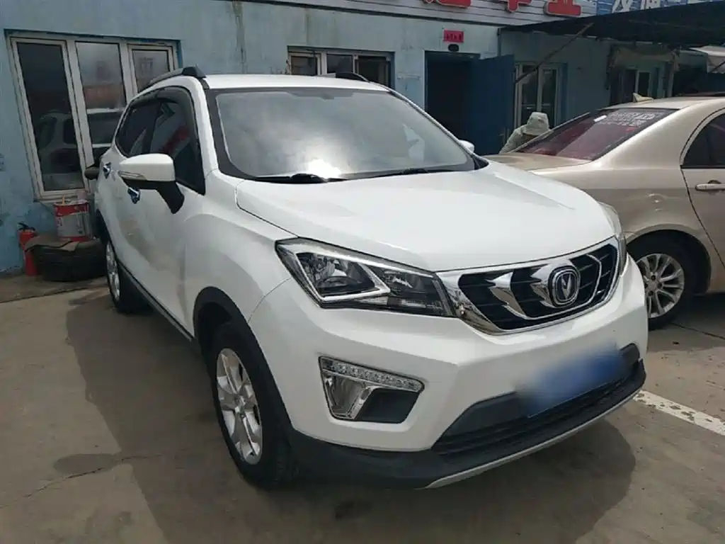 Changan CS15 1.5 L Auto Fashion