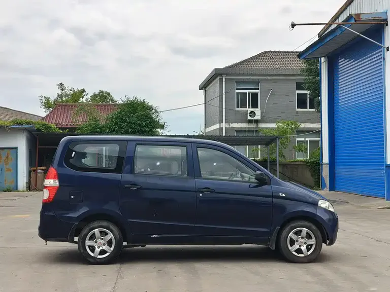 Wuling Hongguang 1.2 L Basic CN-IV
