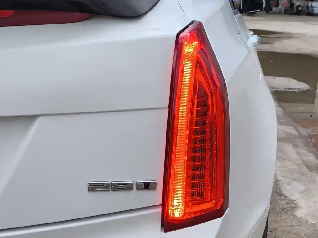 Cadillac ATS-L 28 T Fashion