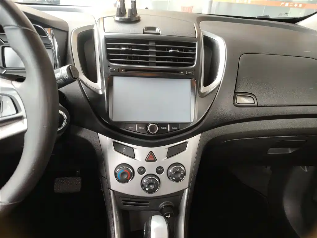 Tracker 1.4 T Auto 2 WD Luxury