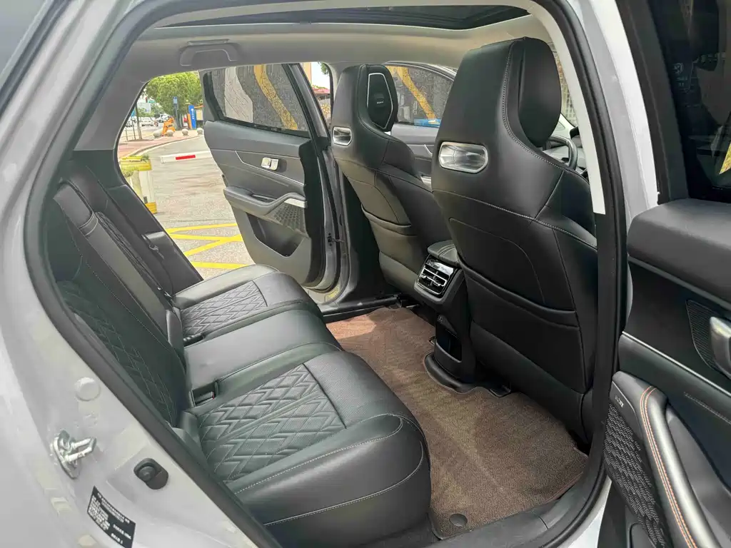 Changan UNI-K 2.0 T Distinguished