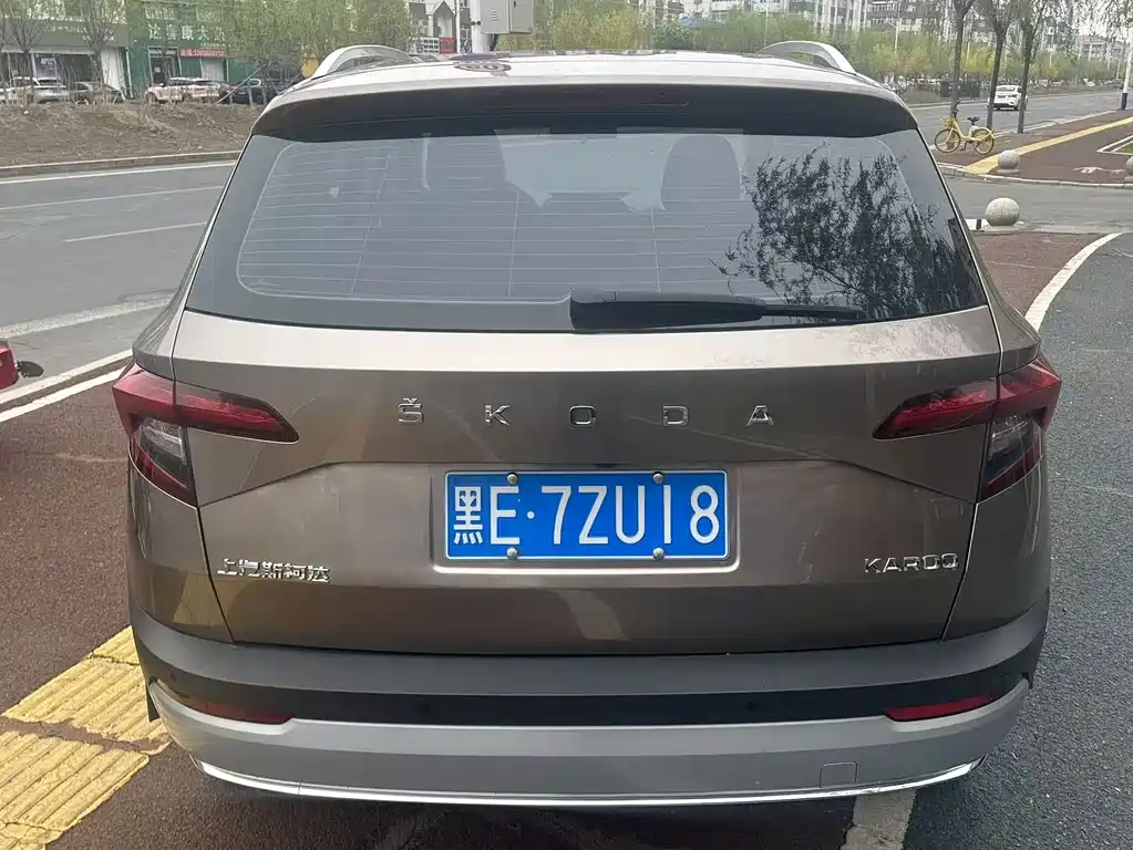 Karoq TSI280 Luxury