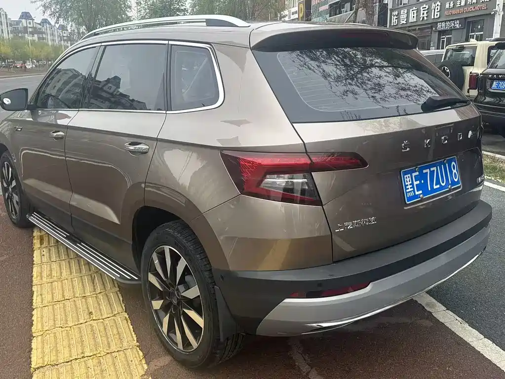 Karoq TSI280 Luxury