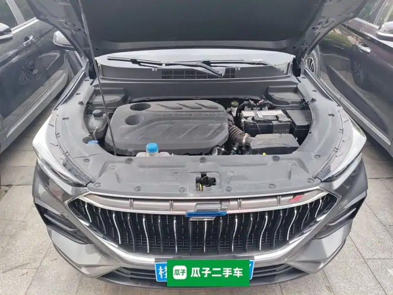 Changan Oshan X5 1.5 T DCT Distinguished