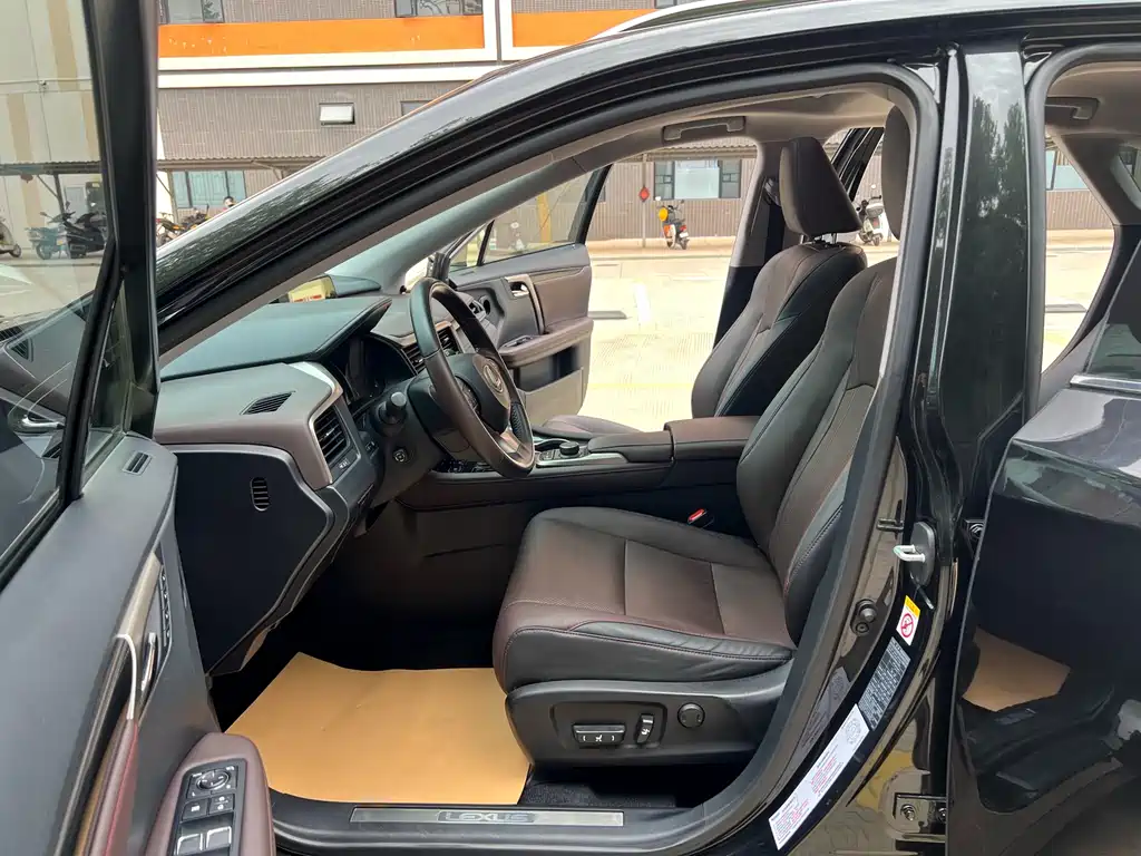 Lexus RX 300 2 WD Comfort CN-V