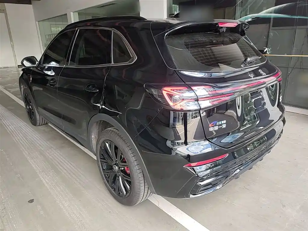 Hongqi HS5 2.0 T 2 WD Shadow