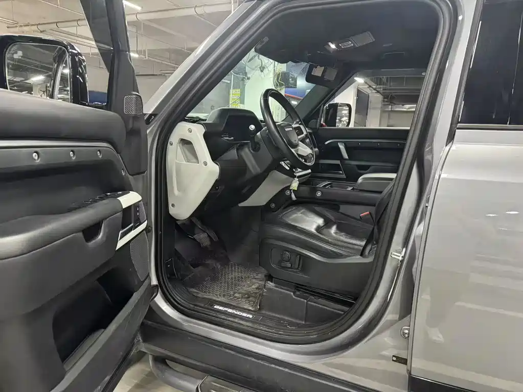 Land Rover Defender 110 P400 X-DYNAMIC HSE